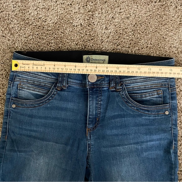 Womens Democracy Jeans Absolution Mid Rise
Skinny Leg Dark Wash Blue Denim - Picture 6 of 10